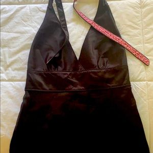 Beautiful black silkHalter great for any party Vintage VINEYARD VINE details